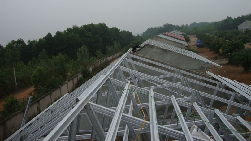 Khung kèo thép mạ 3 lớp cho mái lợp ngói Khung kèo thép mạ 3 lớp cho
mái lợp ngói