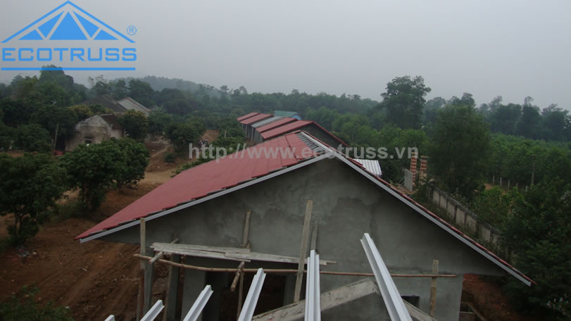 Rất nhiều công trình hiện nay đã chuyển từ các vật liệu khung mái truyền
thống sang khung kèo thép mạ Rất nhiều công trình hiện
nay đã chuyển từ các vật liệu khung mái truyền thống sang khung kèo thép mạ