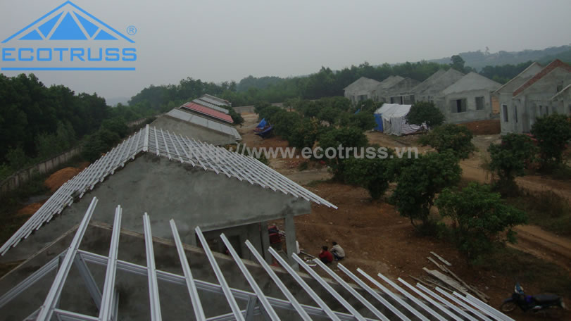 thi công khung kèo thép cho mái lợp ngói tại ba Vì thi công khung kèo thép cho
mái lợp ngói tại ba Vì